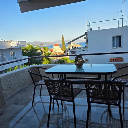 Апартаменты Sol Apartments-seaview-3min Walk To Beach-tolo