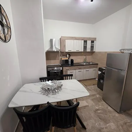 Sol Apartments-seaview-3min Walk To Beach-tolo Апартаменты *